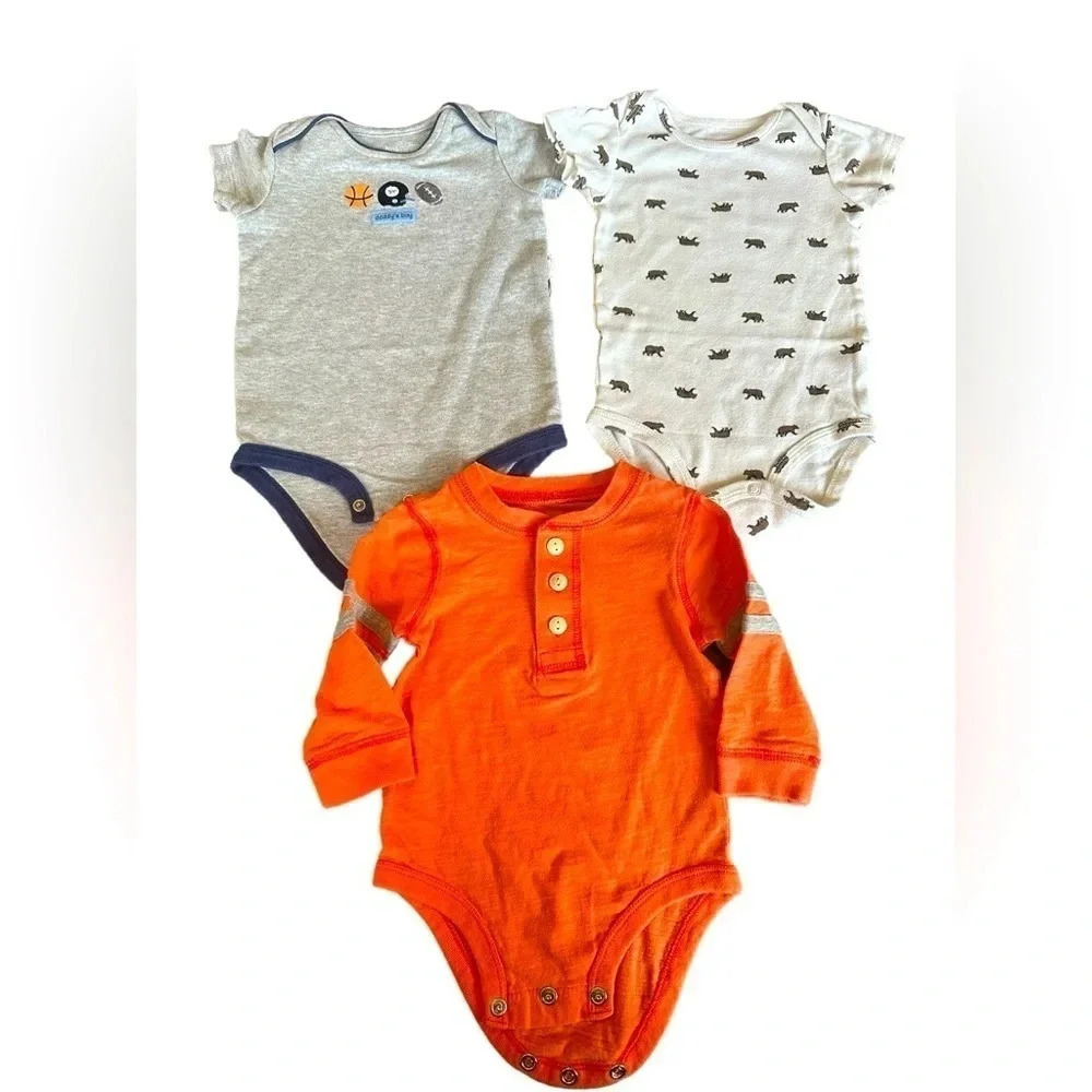 Baby Boy Onesie Bundle 3-Pack Bodysuit Set Long & Short Sleeve Size 6–9 Months